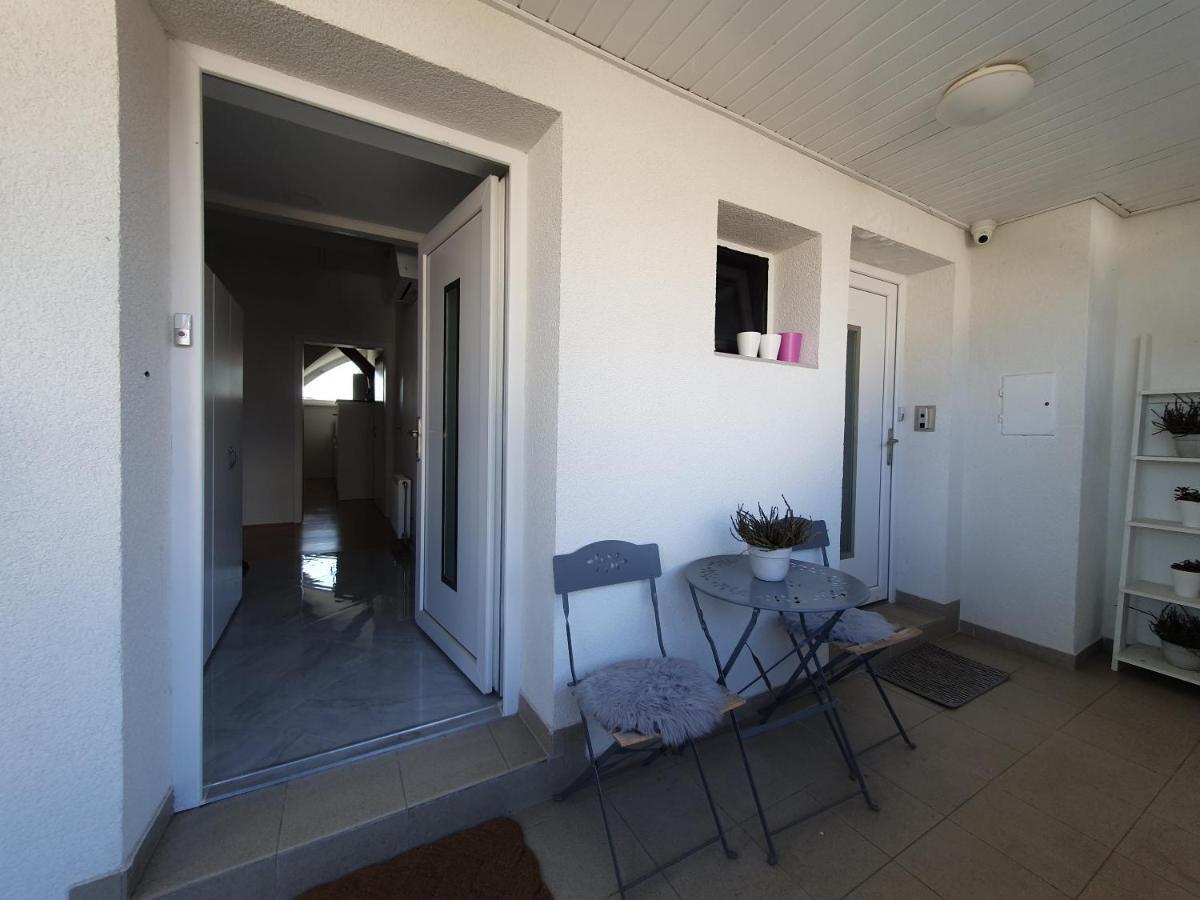 Charming Apartment Mila In Privat House With Free Parking Ljubljana Exteriör bild